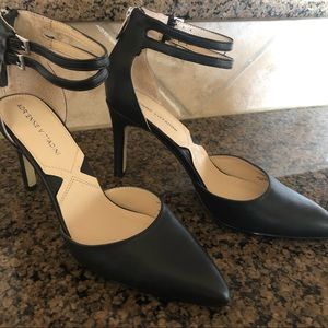 Adrienne Vittadini leather ankle strap heels Sz 8